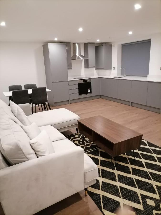 Stunning Rooms By Nine Elms Station ลอนดอน ภายนอก รูปภาพ