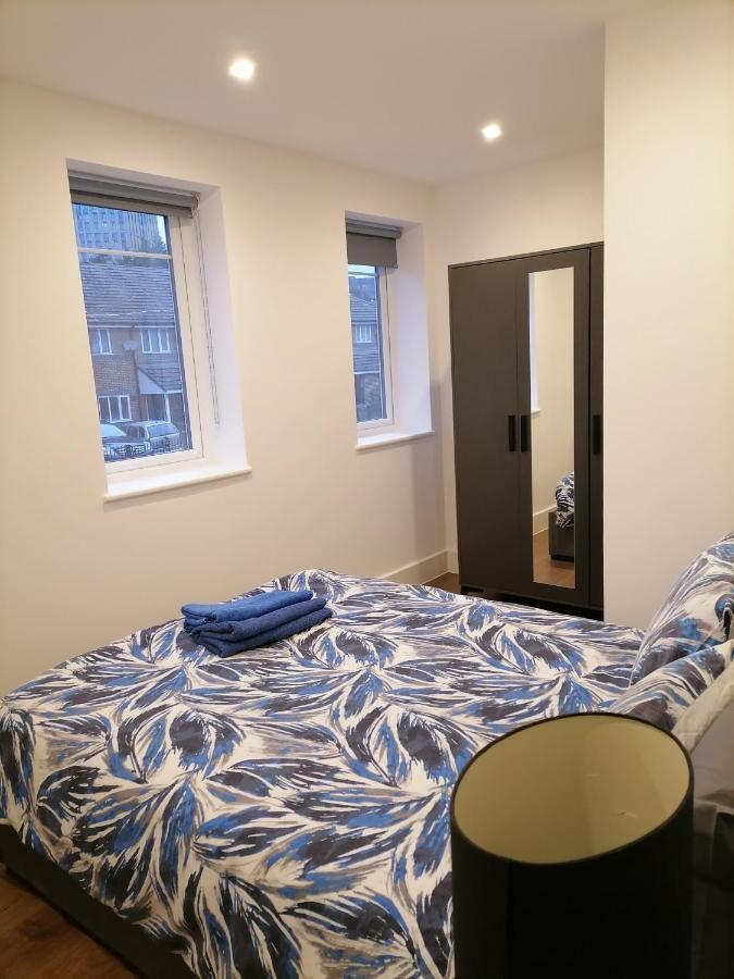 Stunning Rooms By Nine Elms Station ลอนดอน ภายนอก รูปภาพ