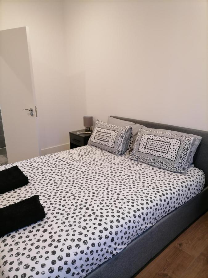 Stunning Rooms By Nine Elms Station ลอนดอน ภายนอก รูปภาพ